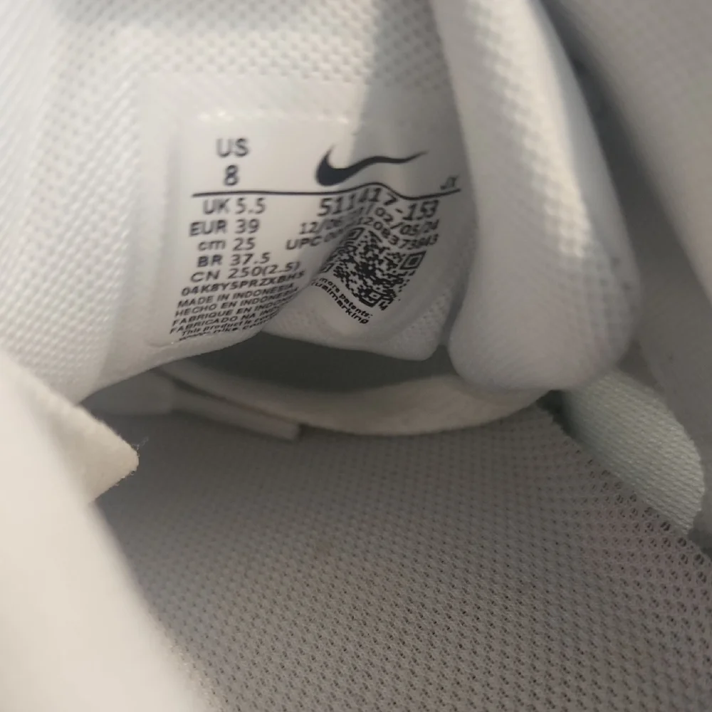 Nike Airmax Correlate Kids' White & Purple Sneakers